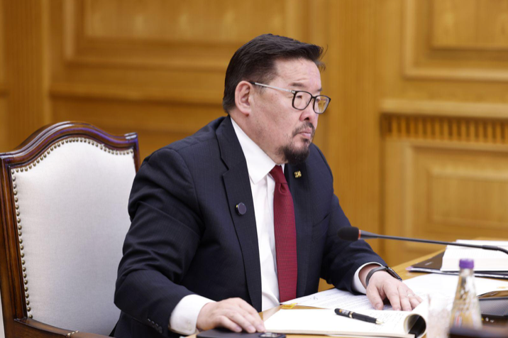 Ерөнхий сайд НДШ-ийн өрийг 12-24 сарын шатлалтайгаар, торгууль ногдуулахгүйгээр төлүүлдэг болох асуудлыг судлах үүргийг Сангийн сайдад өгчээ